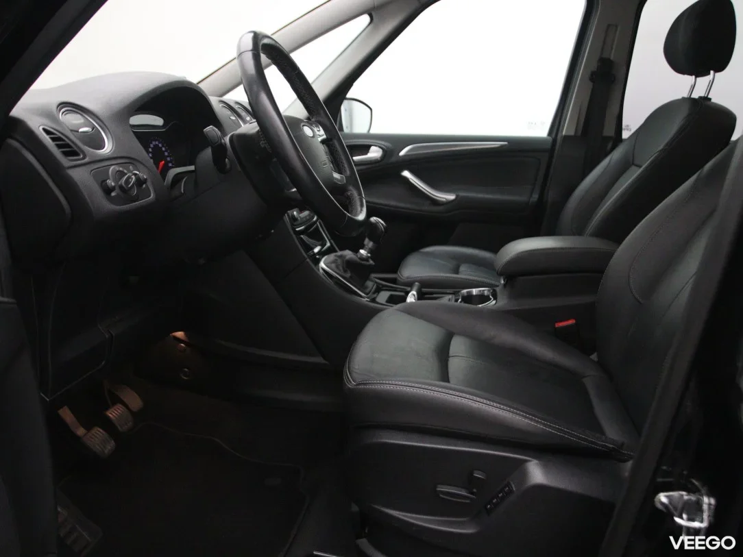 Ford Galaxy 1.6 118kW