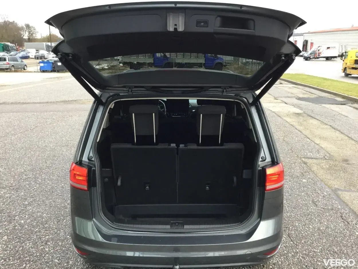 Volkswagen Touran Highline 2.0 110kW