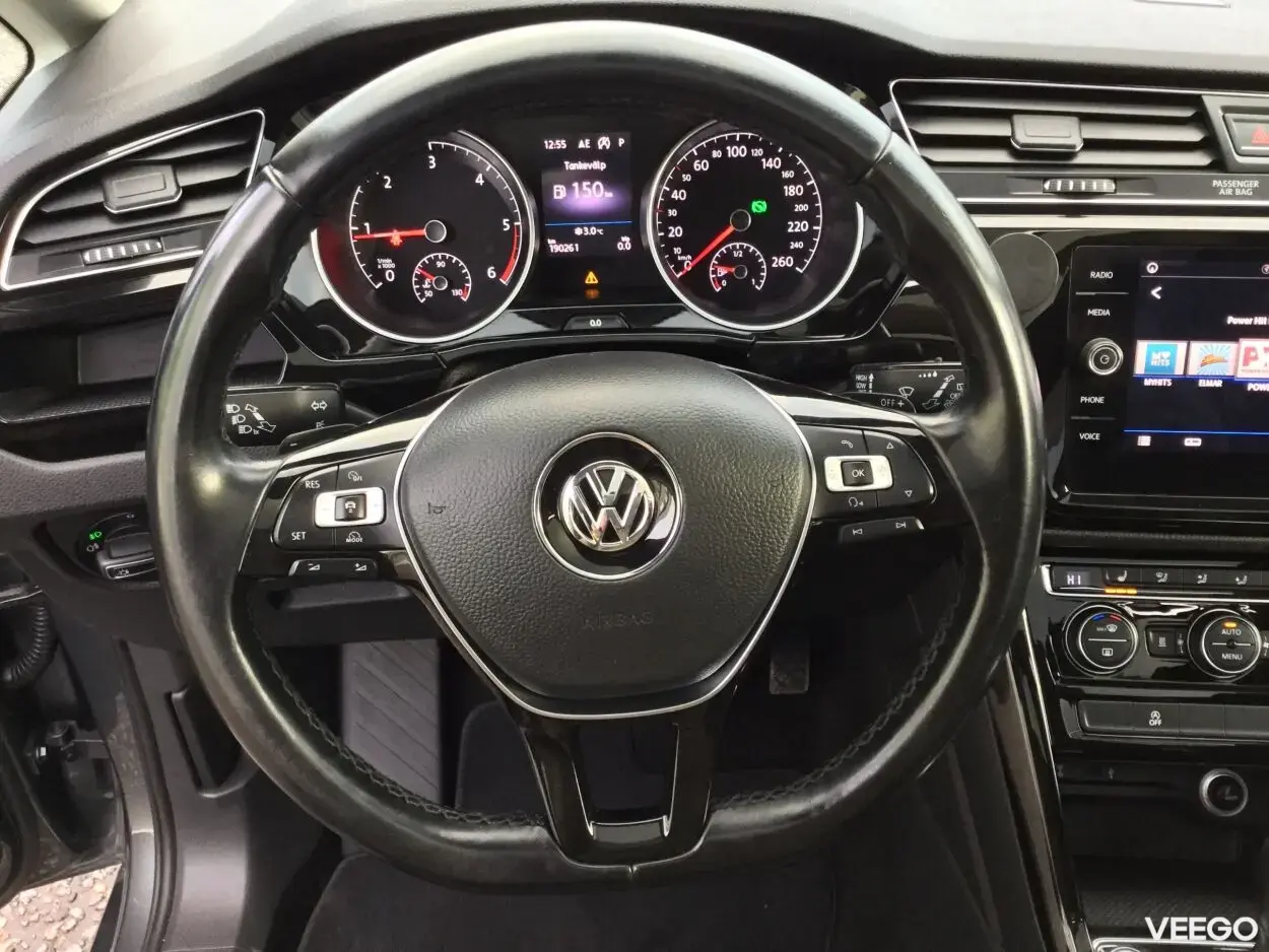 Volkswagen Touran Highline 2.0 110kW
