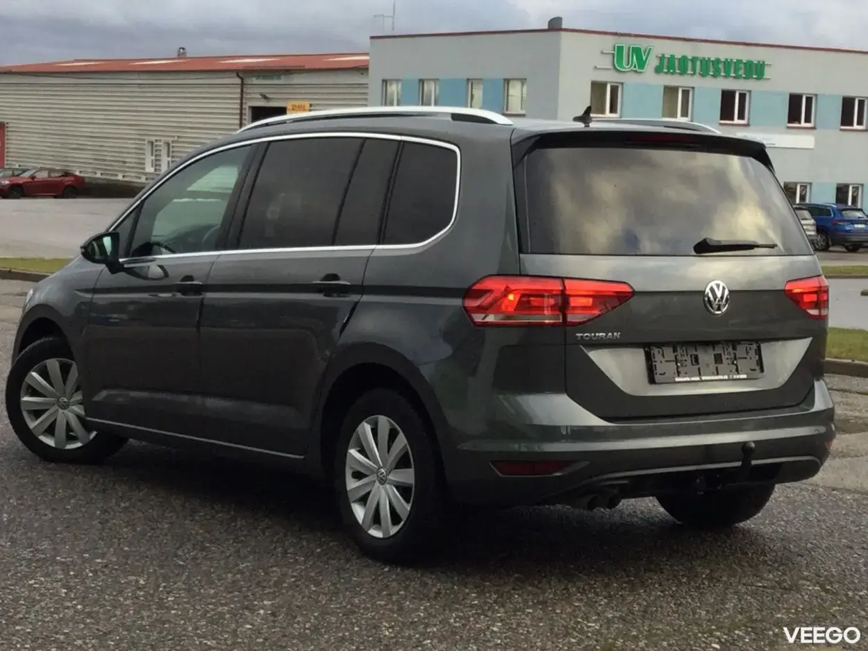 Volkswagen Touran Highline 2.0 110kW