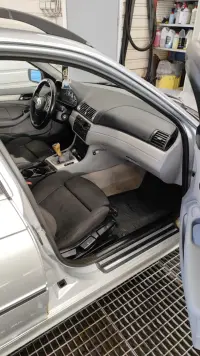 BMW 330 3.0 150kW thumbnail