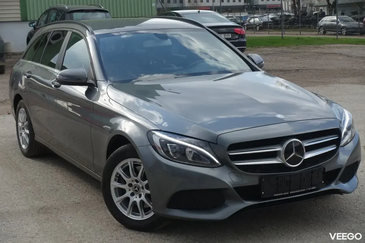 Mercedes-Benz C220 Avantgarde 2.1 125kW