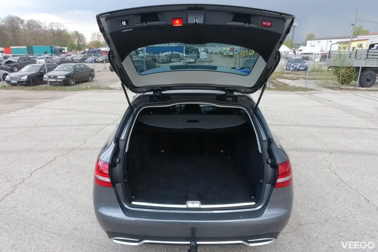 Mercedes-Benz C220 Avantgarde 2.1 125kW