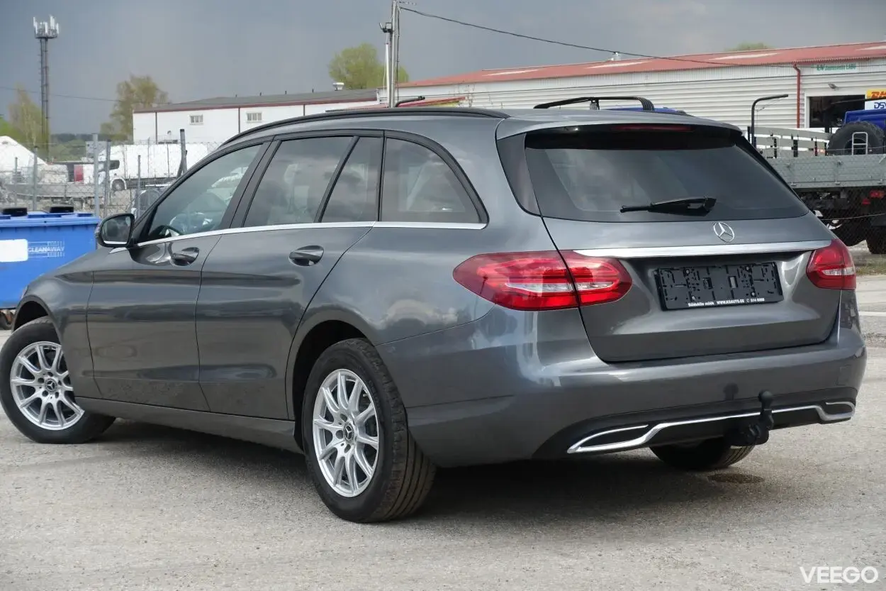 Mercedes-Benz C220 Avantgarde 2.1 125kW