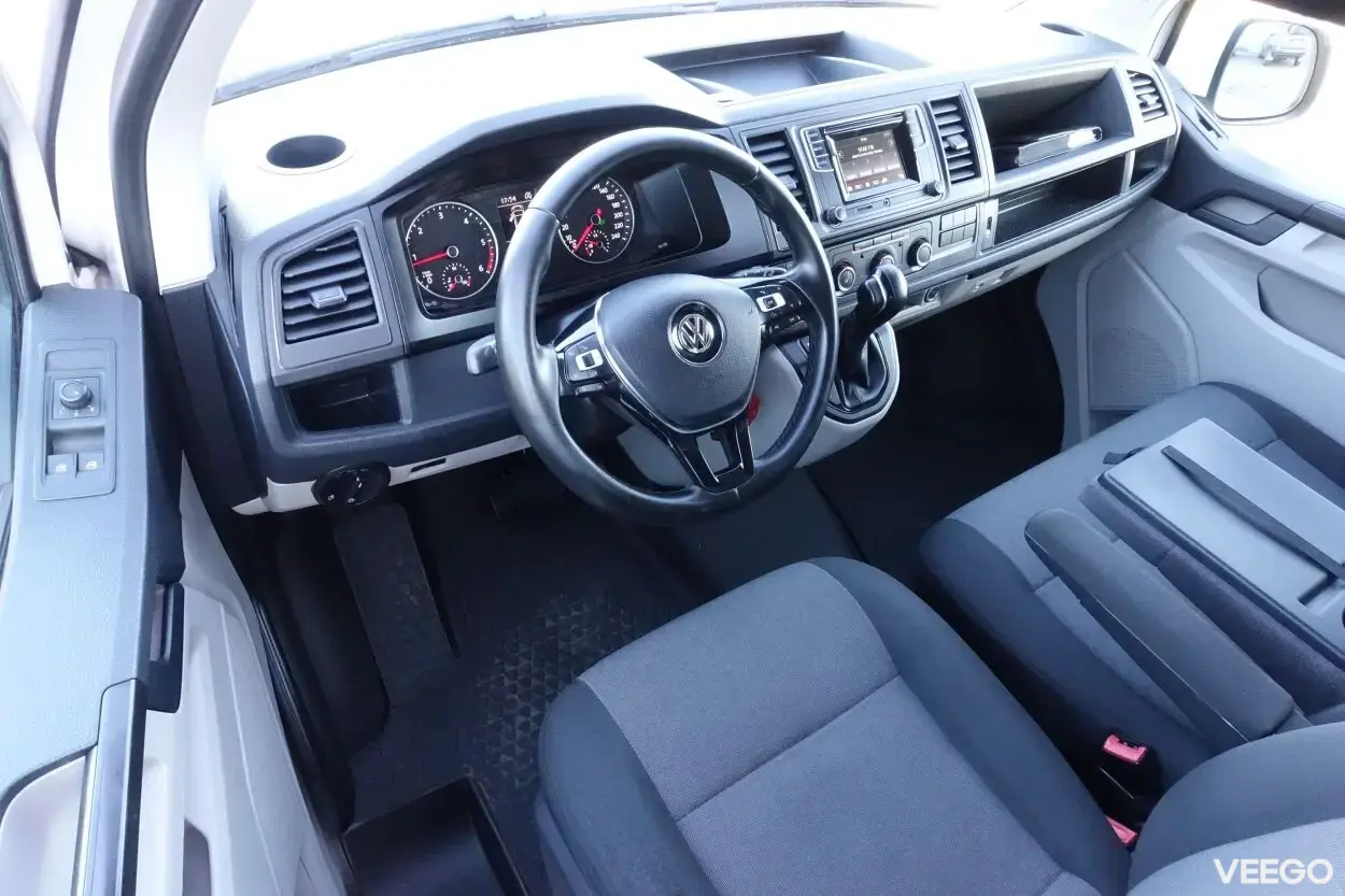 Volkswagen Transporter Long L2H1 2.0 110kW