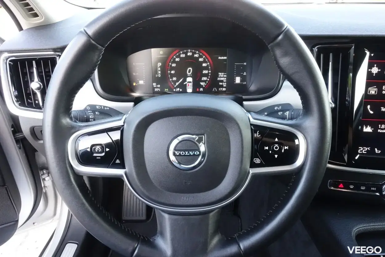 Volvo S90 Momentum 2.0 110kW