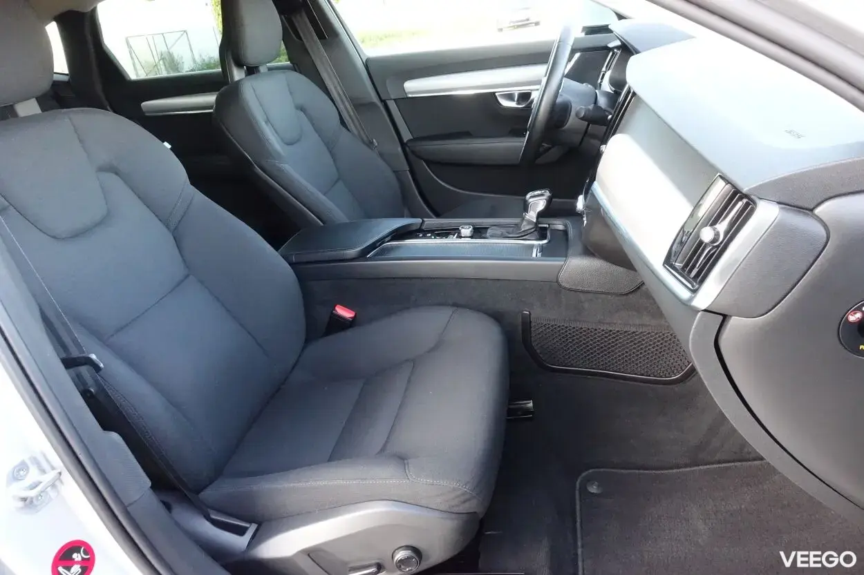 Volvo S90 Momentum 2.0 110kW