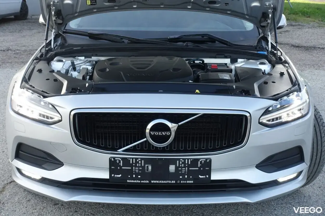 Volvo S90 Momentum 2.0 110kW