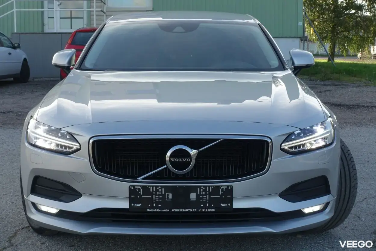 Volvo S90 Momentum 2.0 110kW