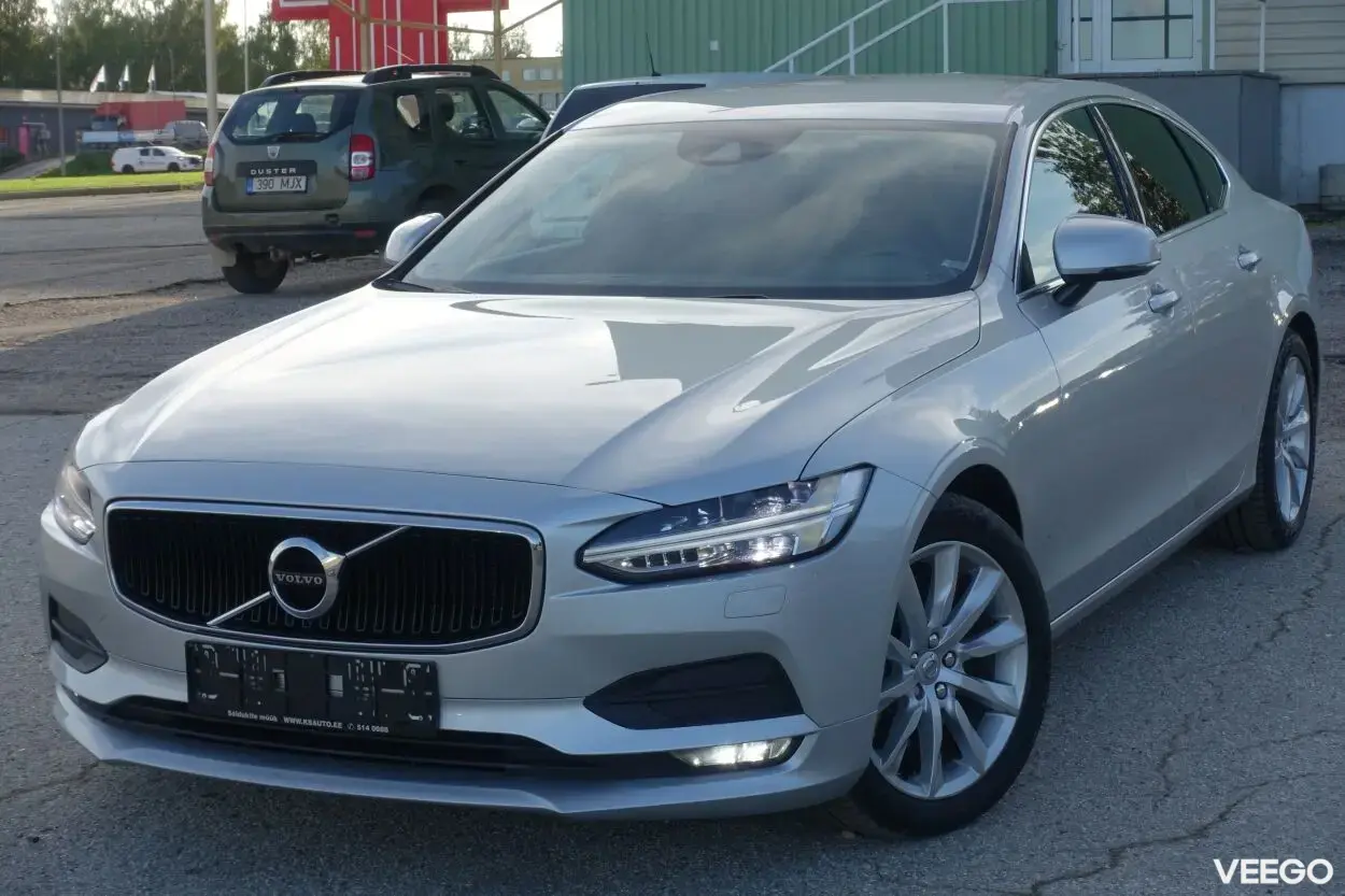 Volvo S90 Momentum 2.0 110kW