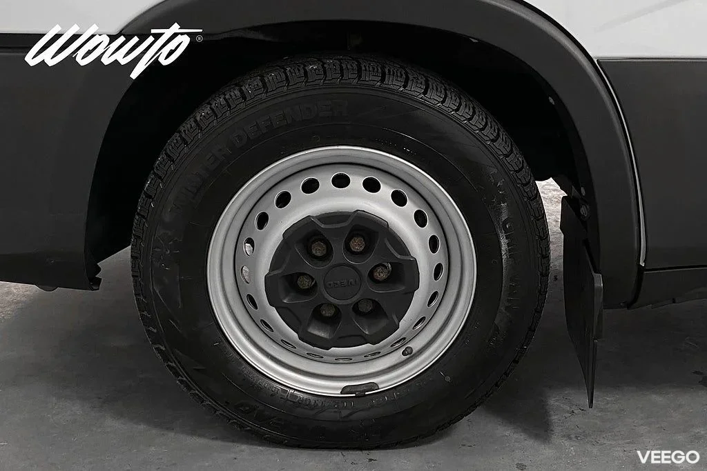 Iveco Daily 35-140 2.3 JTD Hi-Matic 136HK L4H2 3-Sits /Moms 100kW