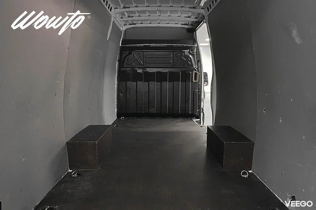 Iveco Daily 35-140 2.3 JTD Hi-Matic 136HK L4H2 3-Sits /Moms 100kW