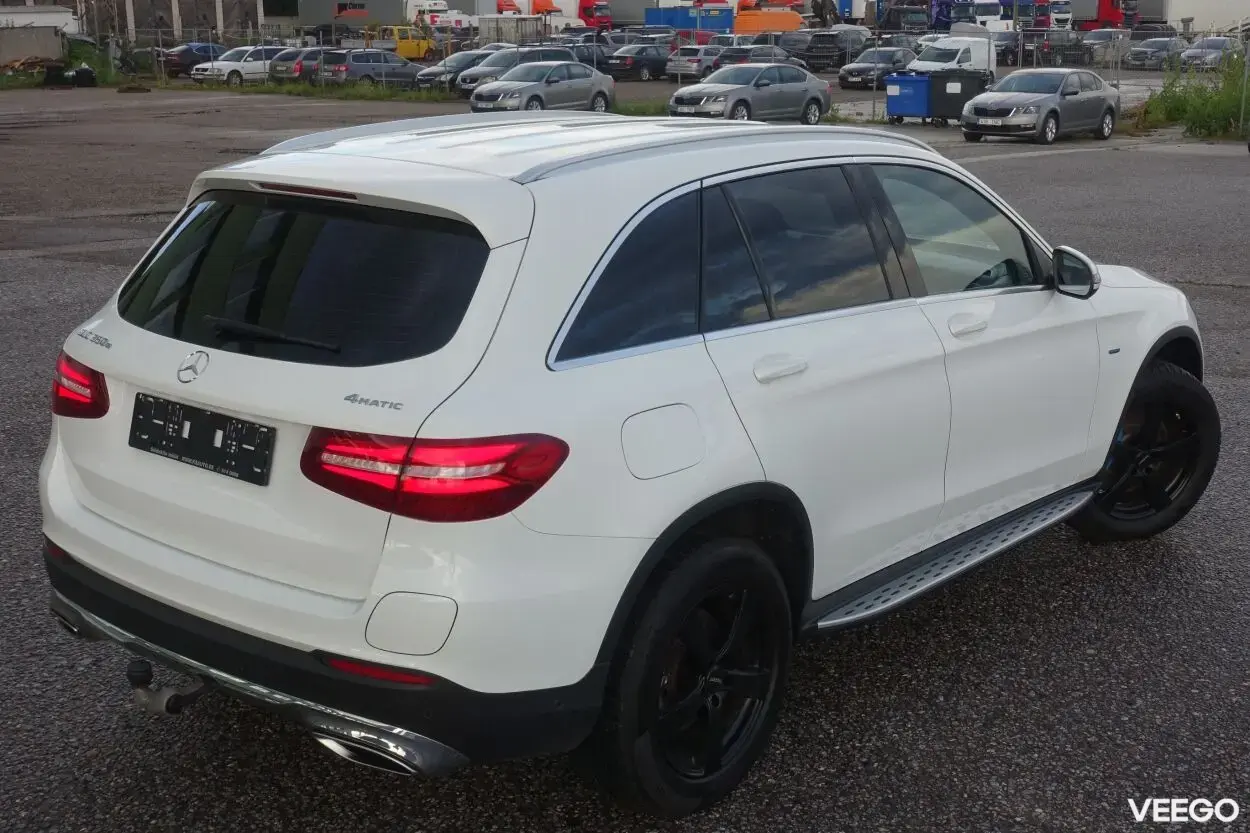 Mercedes-Benz GLC 350 E 4MATIC 2.0 155kW