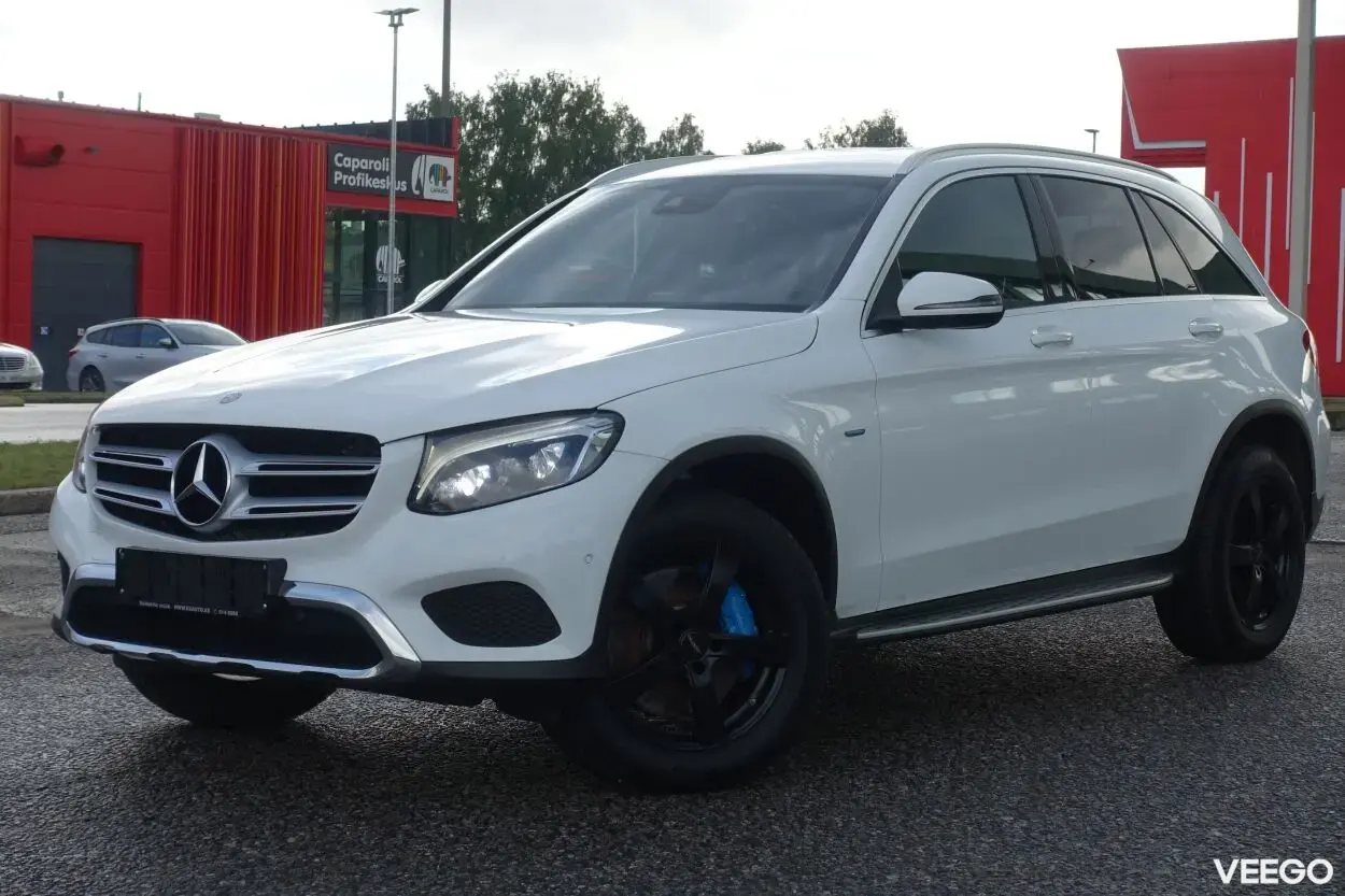 Mercedes-Benz GLC 350 E 4MATIC 2.0 155kW