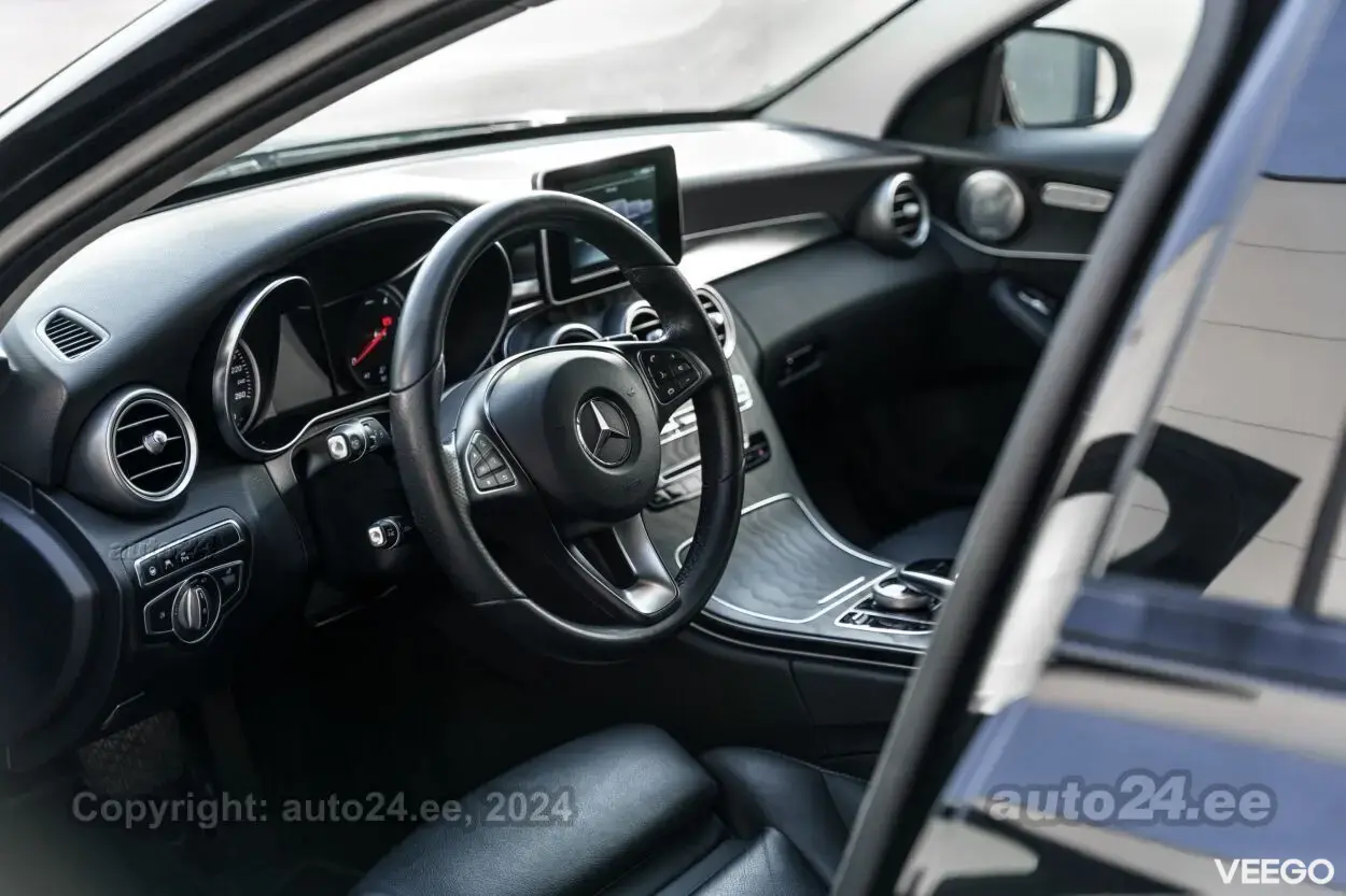 Mercedes-Benz C250 2.1 150kW