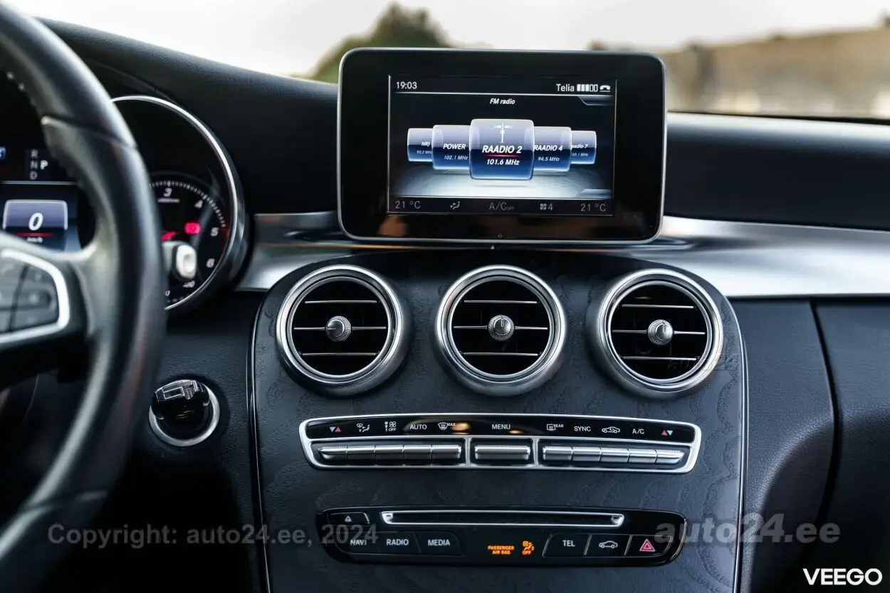 Mercedes-Benz C250 2.1 150kW