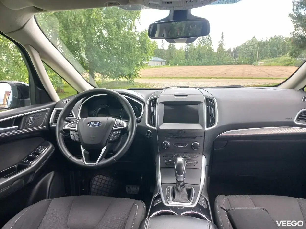 Ford S-MAX 2.0 132kW