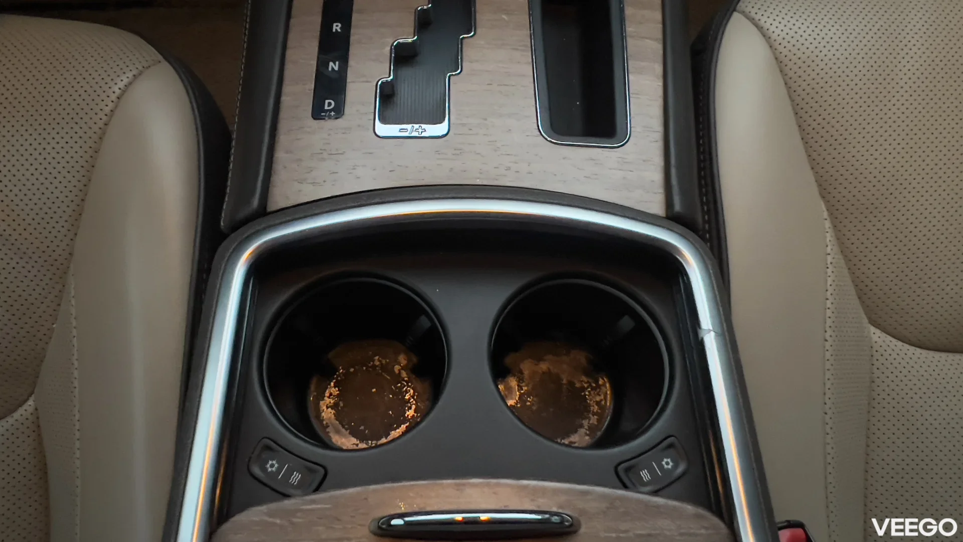 Lancia Thema 3.0 176kW