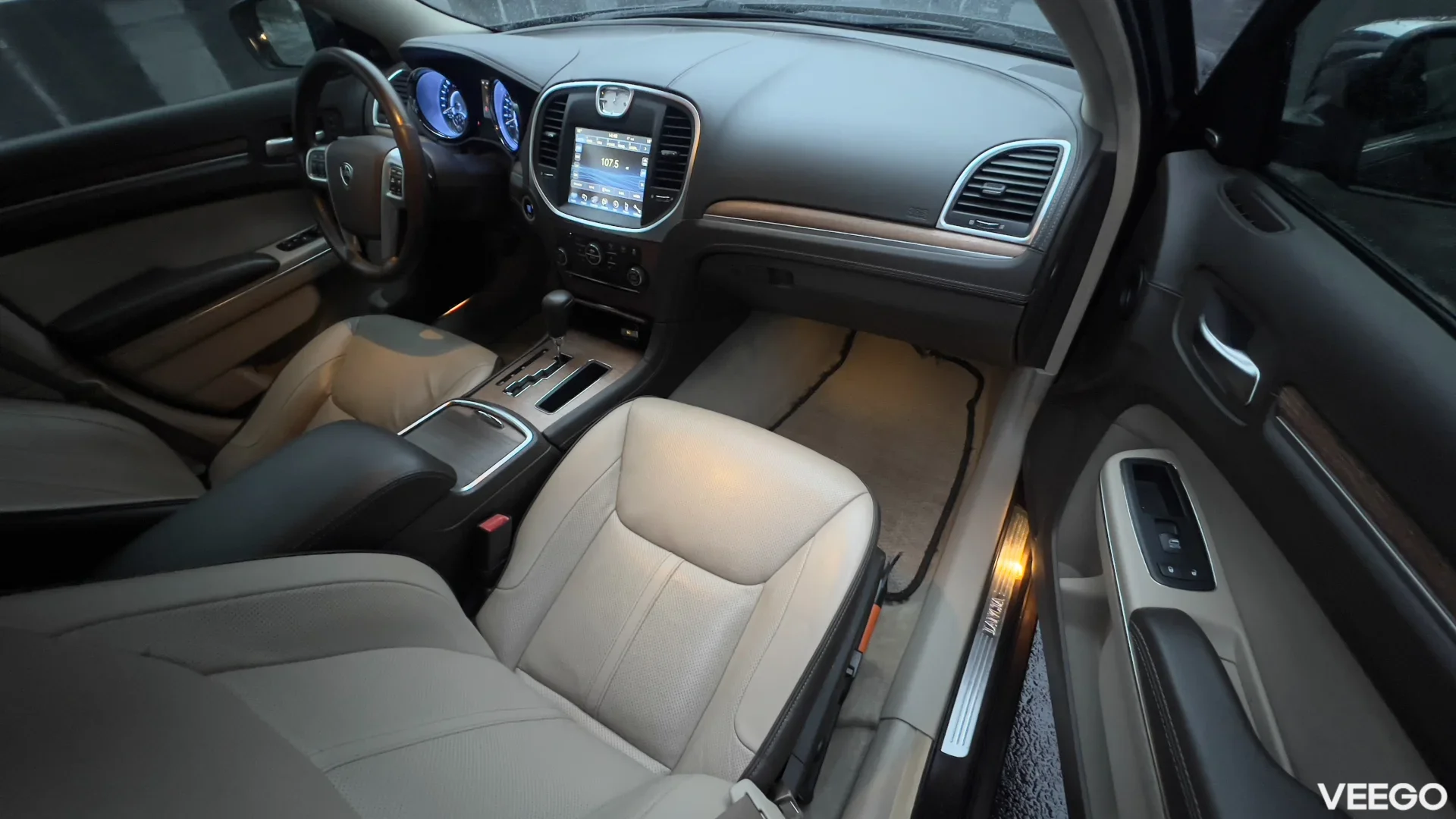 Lancia Thema 3.0 176kW