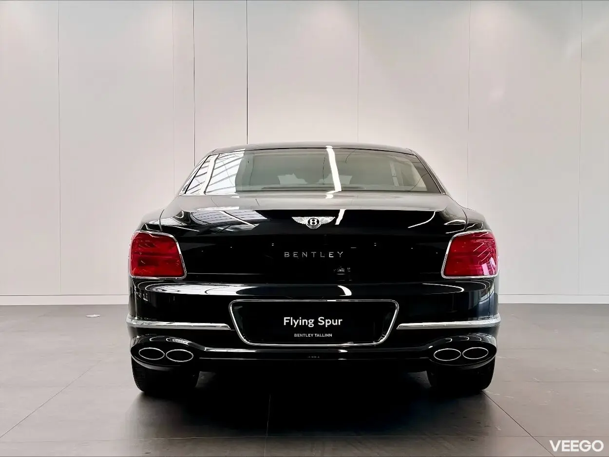 Bentley Flying Spur Azure V8 404kW