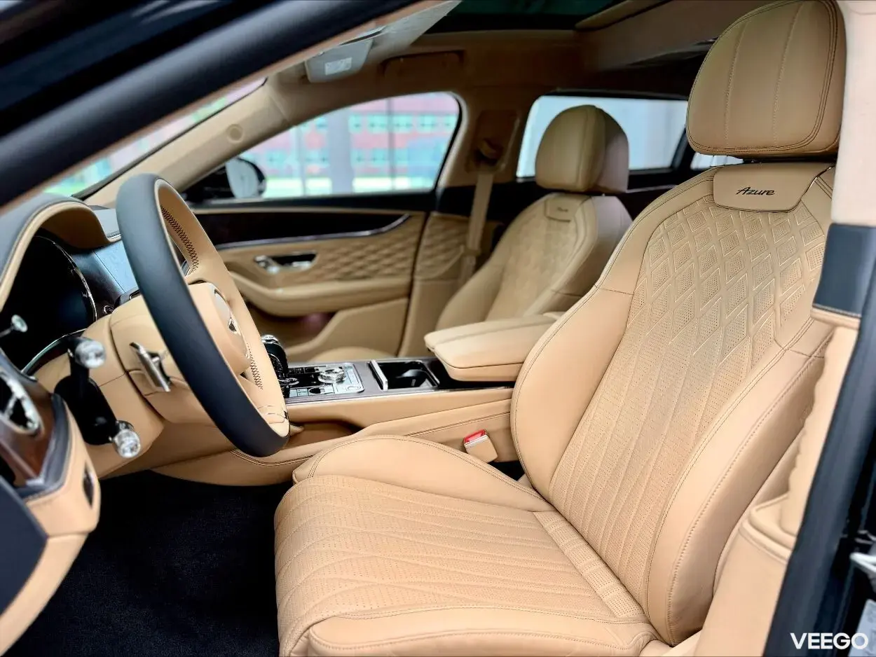 Bentley Flying Spur Azure V8 404kW