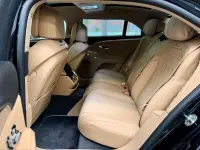 Bentley Flying Spur Azure V8 404kW thumbnail