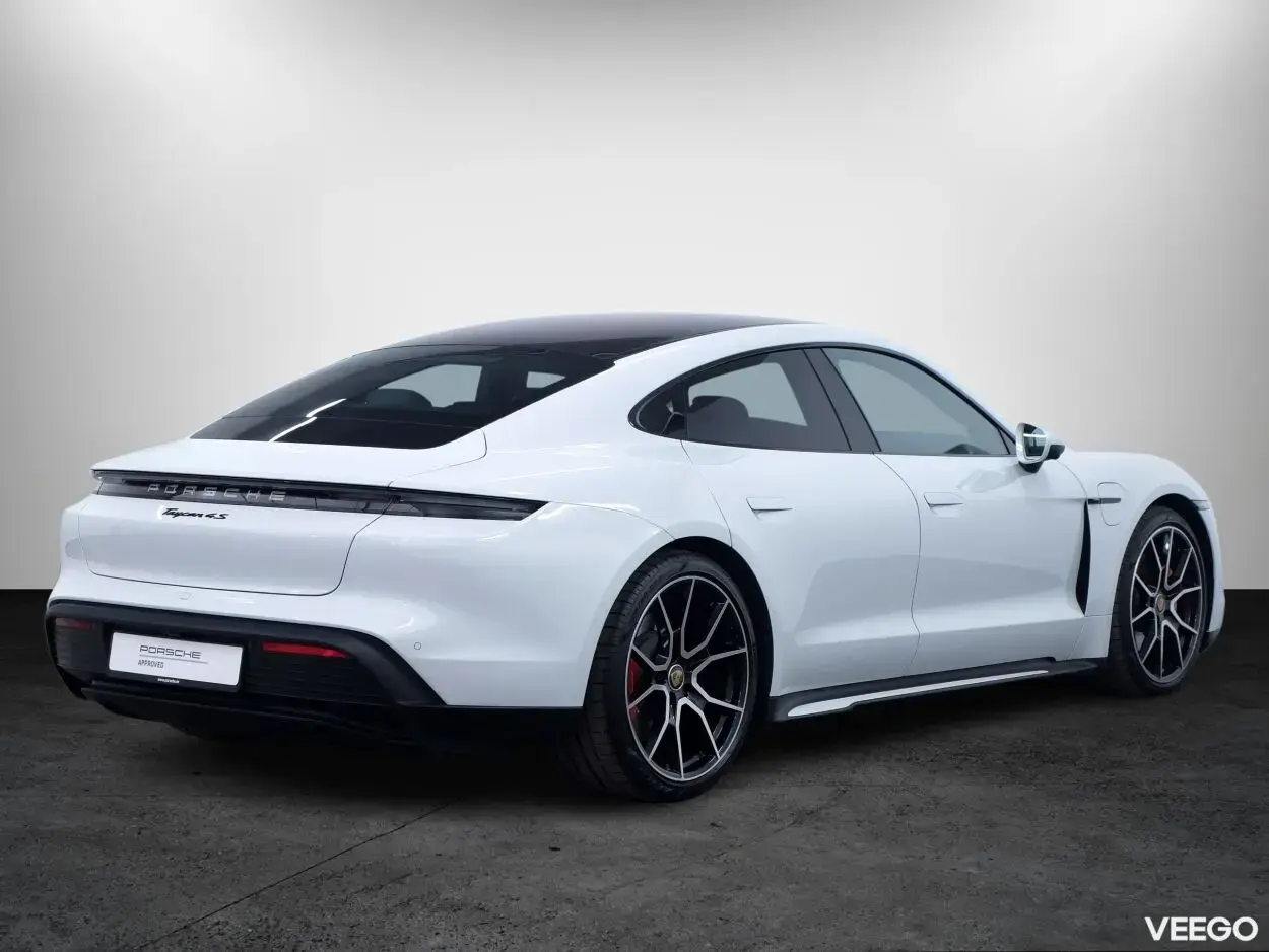 Porsche Taycan 4S 420kW