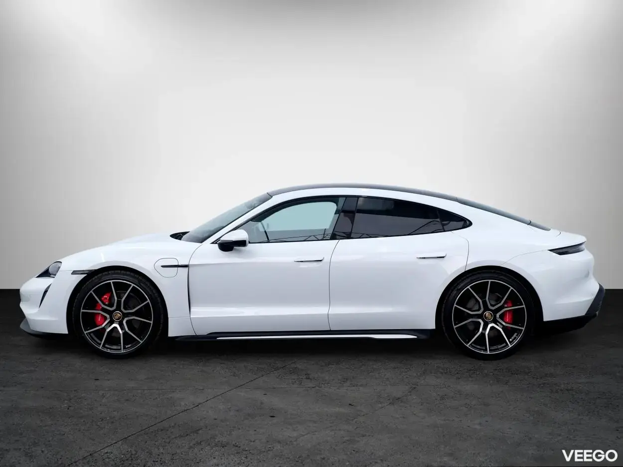 Porsche Taycan 4S 420kW