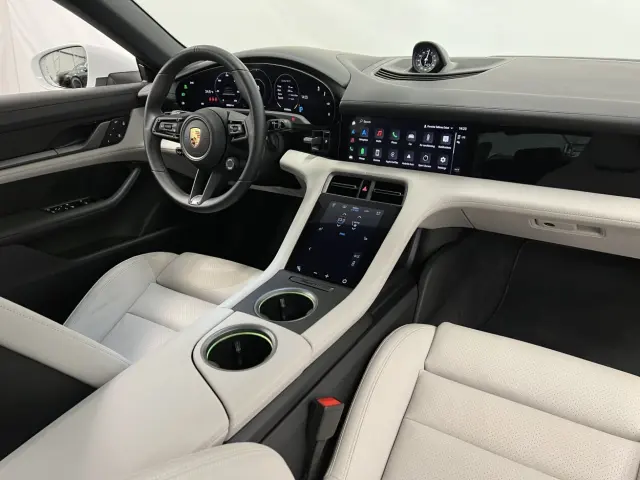 Image of Porsche Taycan 4S 420kW