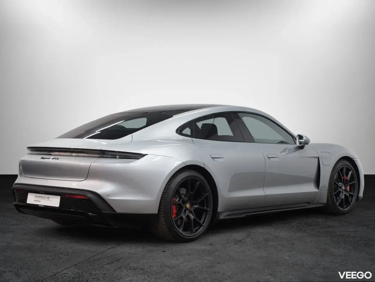 Porsche Taycan GTS 440kW
