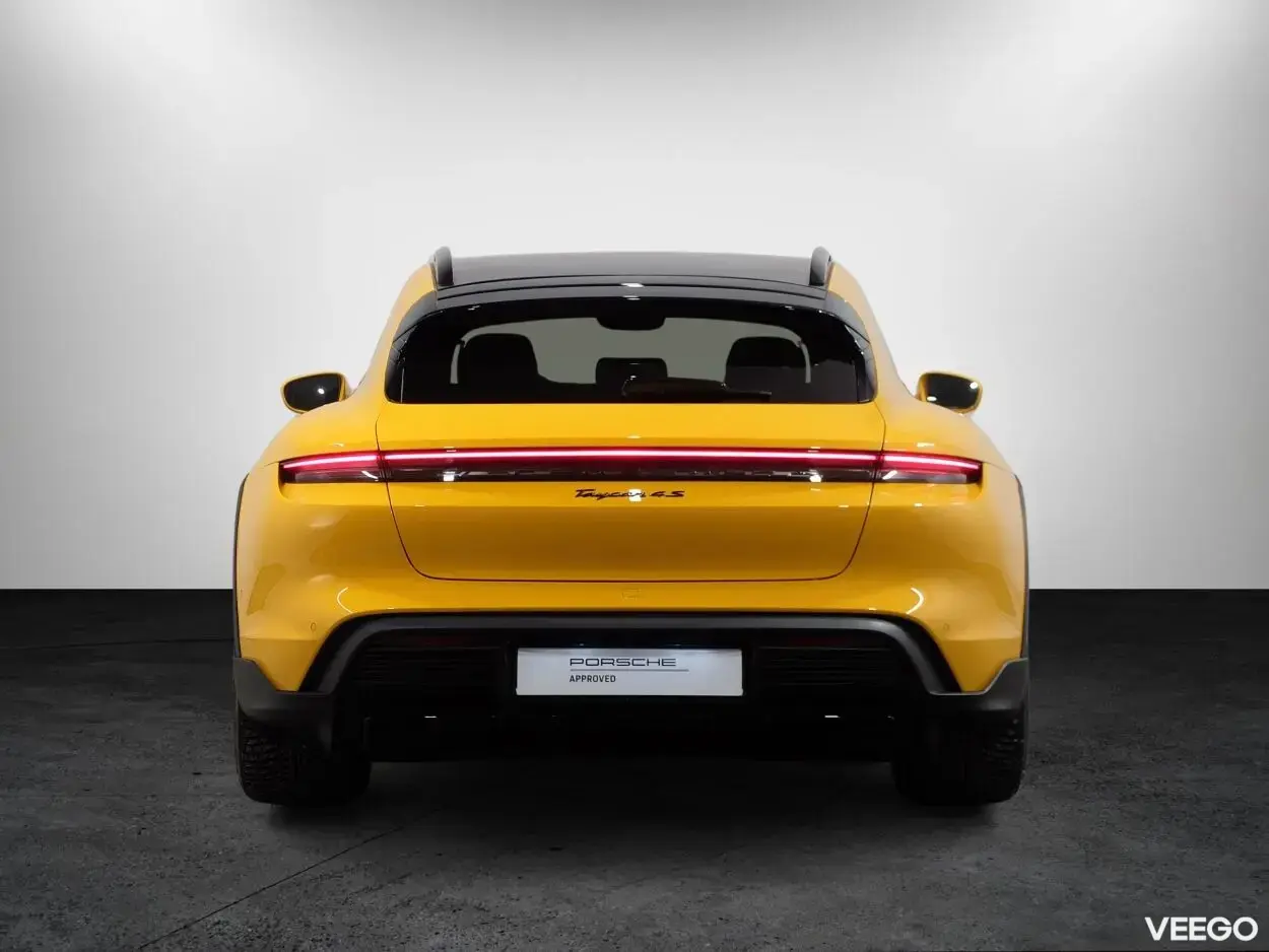 Porsche Taycan 4S Cross Turismo 420kW