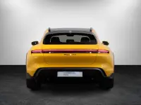 Porsche Taycan 4S Cross Turismo 420kW thumbnail