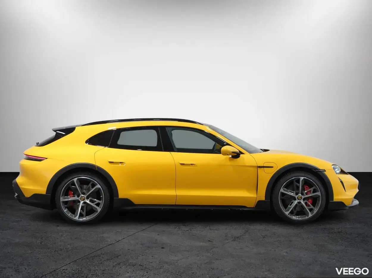 Porsche Taycan 4S Cross Turismo 420kW