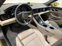 Porsche Taycan 4S Cross Turismo 420kW thumbnail