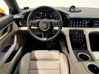Porsche Taycan 4S Cross Turismo 420kW thumbnail