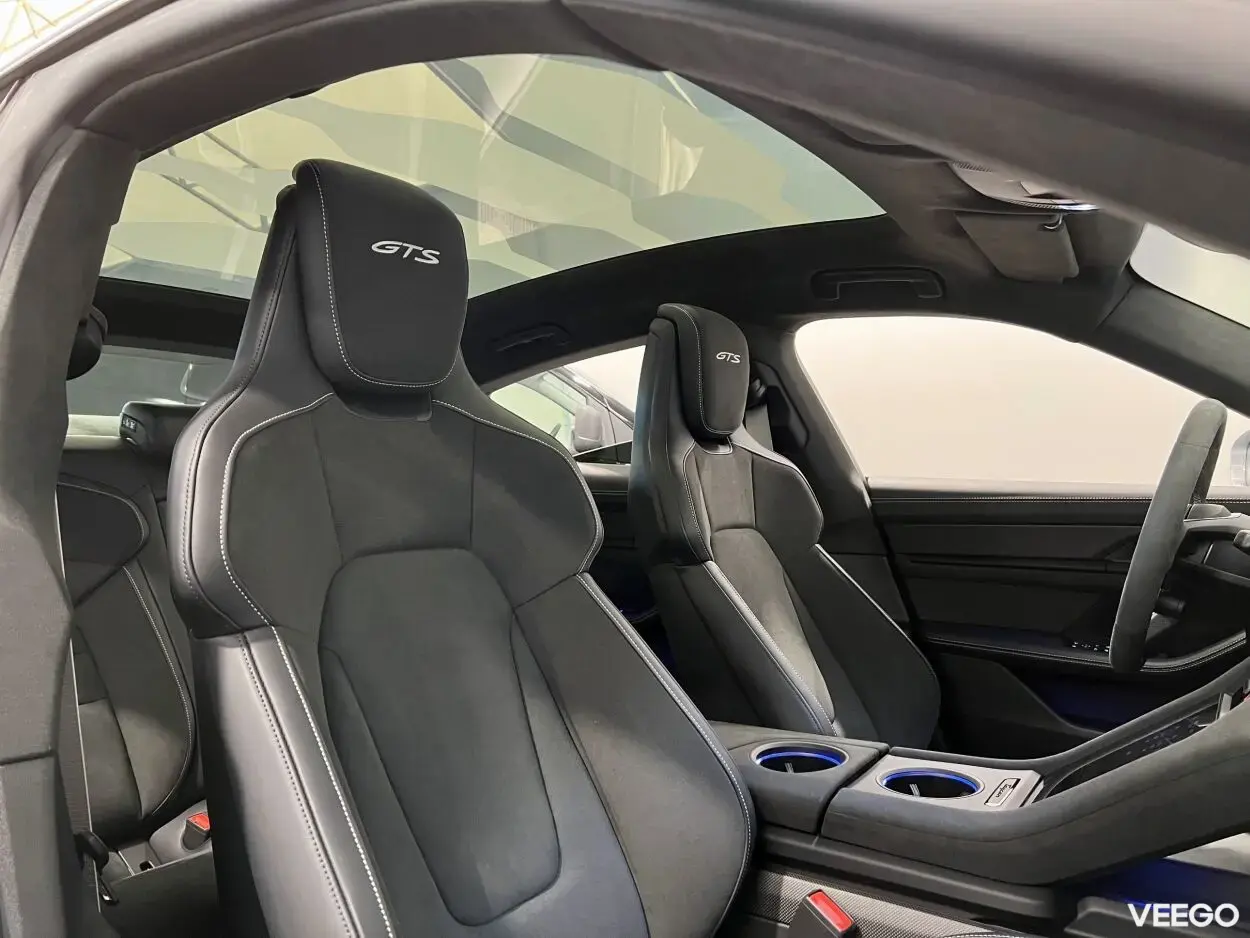 Porsche Taycan GTS 440kW