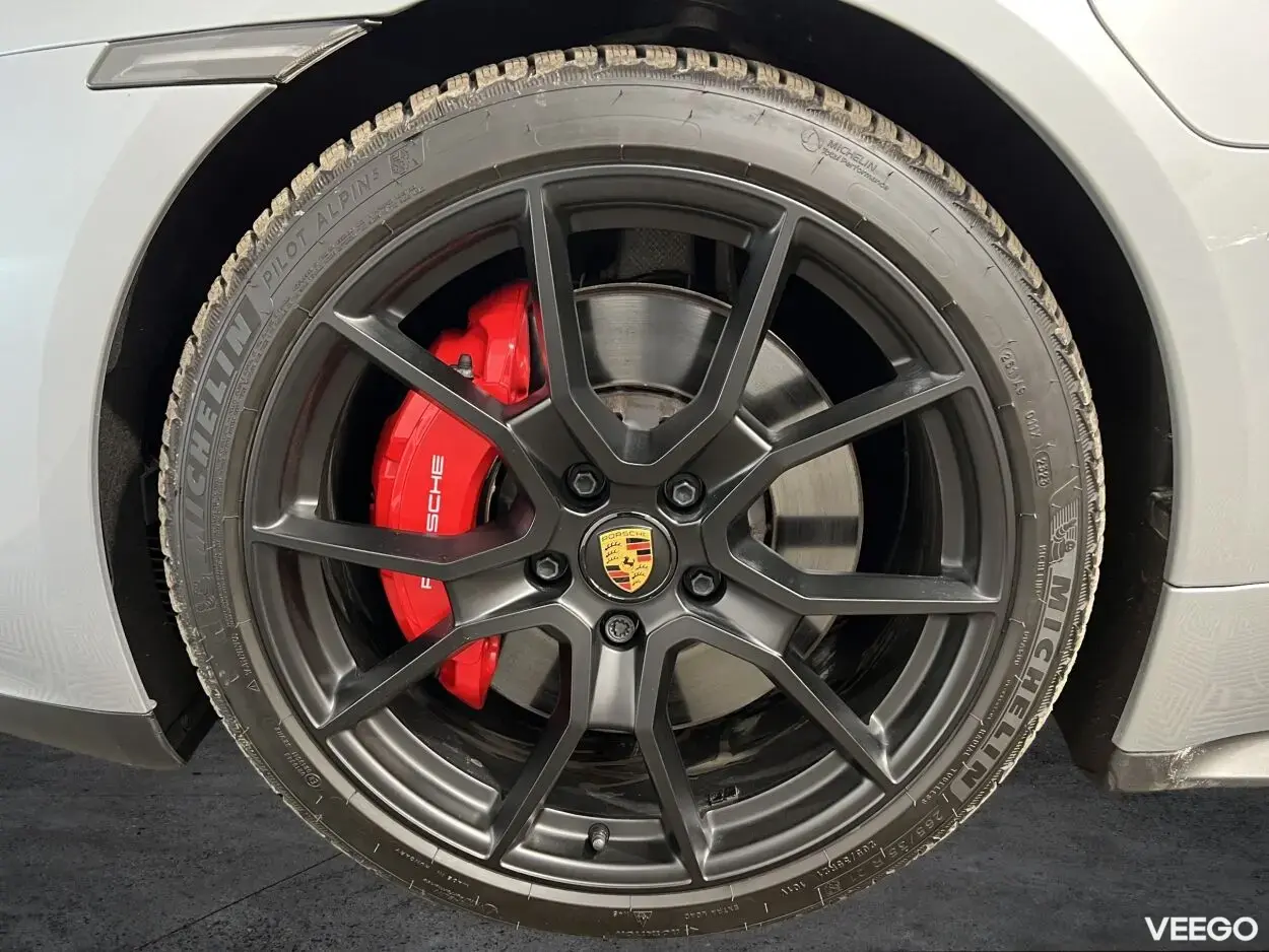 Porsche Taycan GTS 440kW