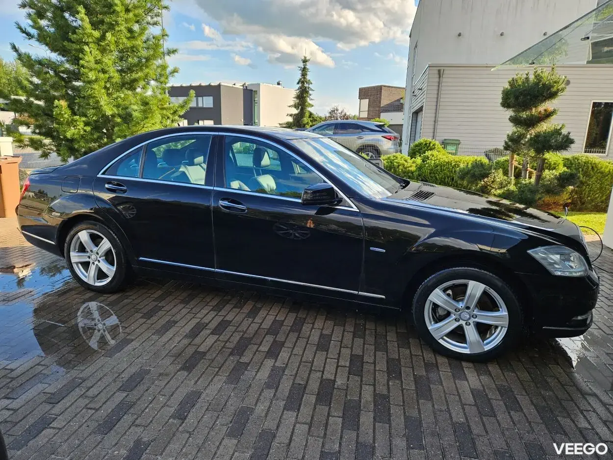 Mercedes-Benz S 350 BLUETEC 3.0 190kW