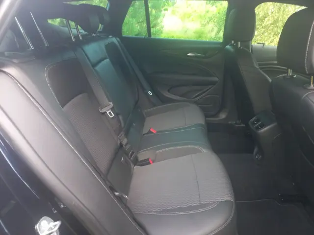 Image of Opel Insignia SPORTS TOURER 1.6 100kW