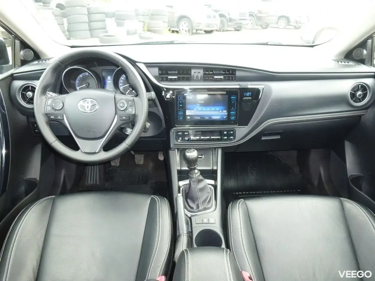Toyota Auris Touring 1.6 82kW