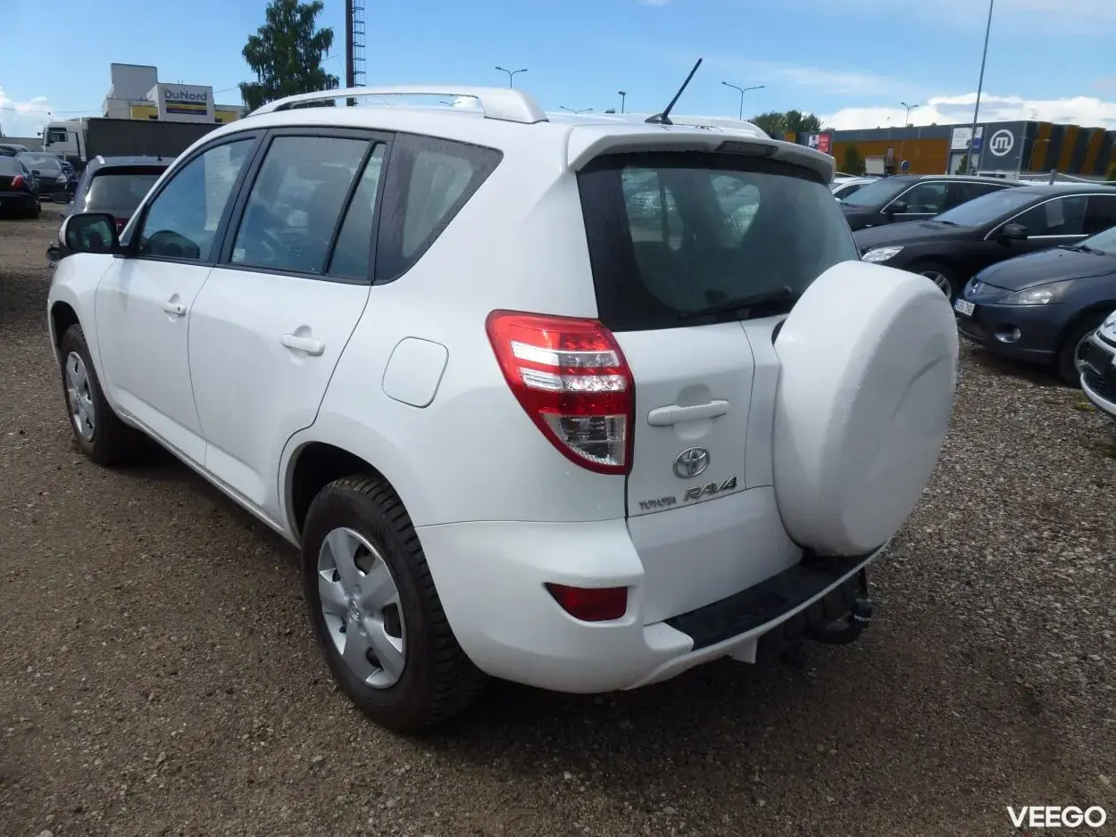Toyota RAV4 2.2 110kW