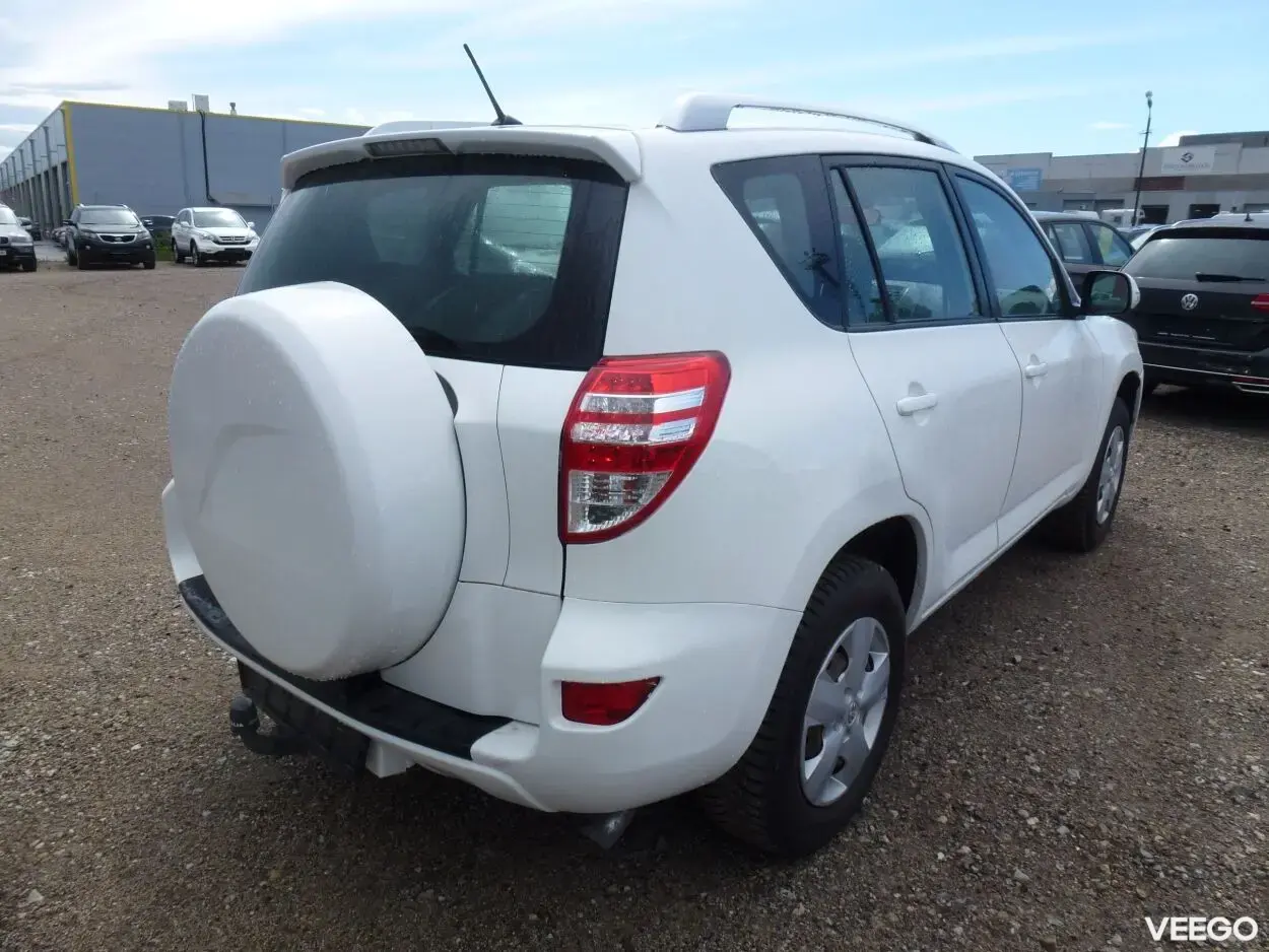Toyota RAV4 2.2 110kW