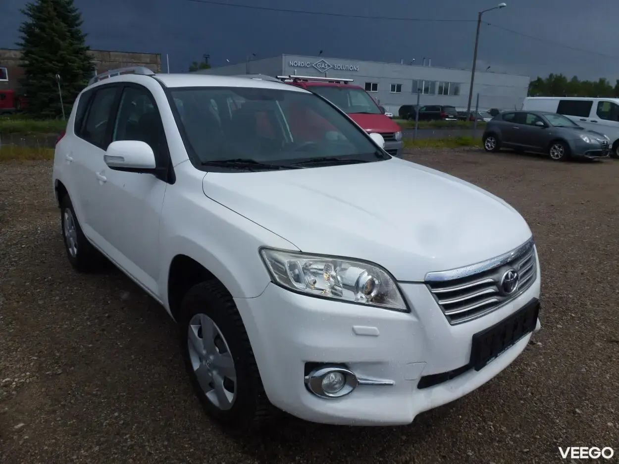Toyota RAV4 2.2 110kW