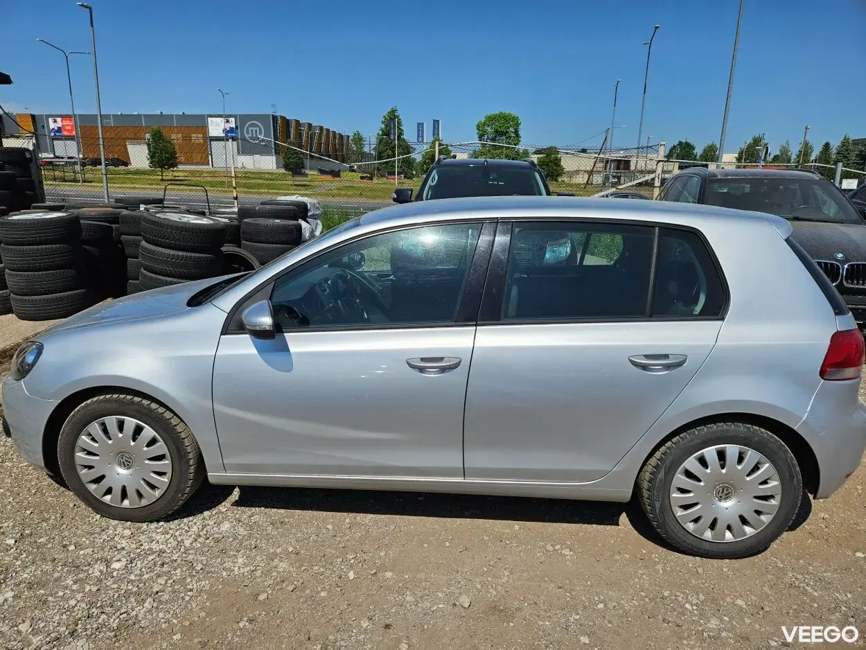 Volkswagen Golf 1.6 75kW