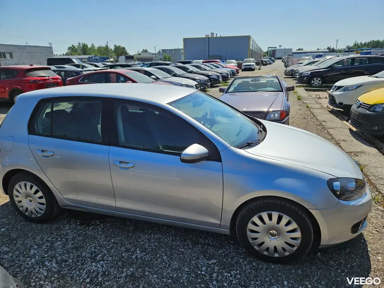 Volkswagen Golf 1.6 75kW