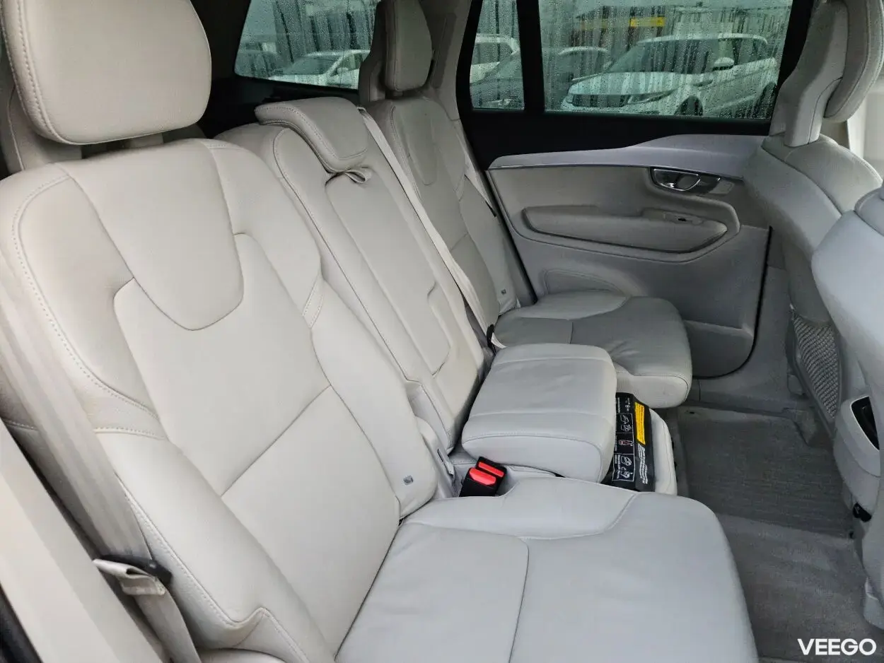 Volvo XC90 2.0 165kW