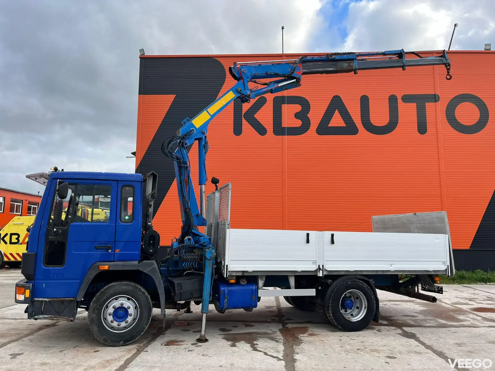 Volvo FL PK 8200 / BOX L=4249 mm 132kW