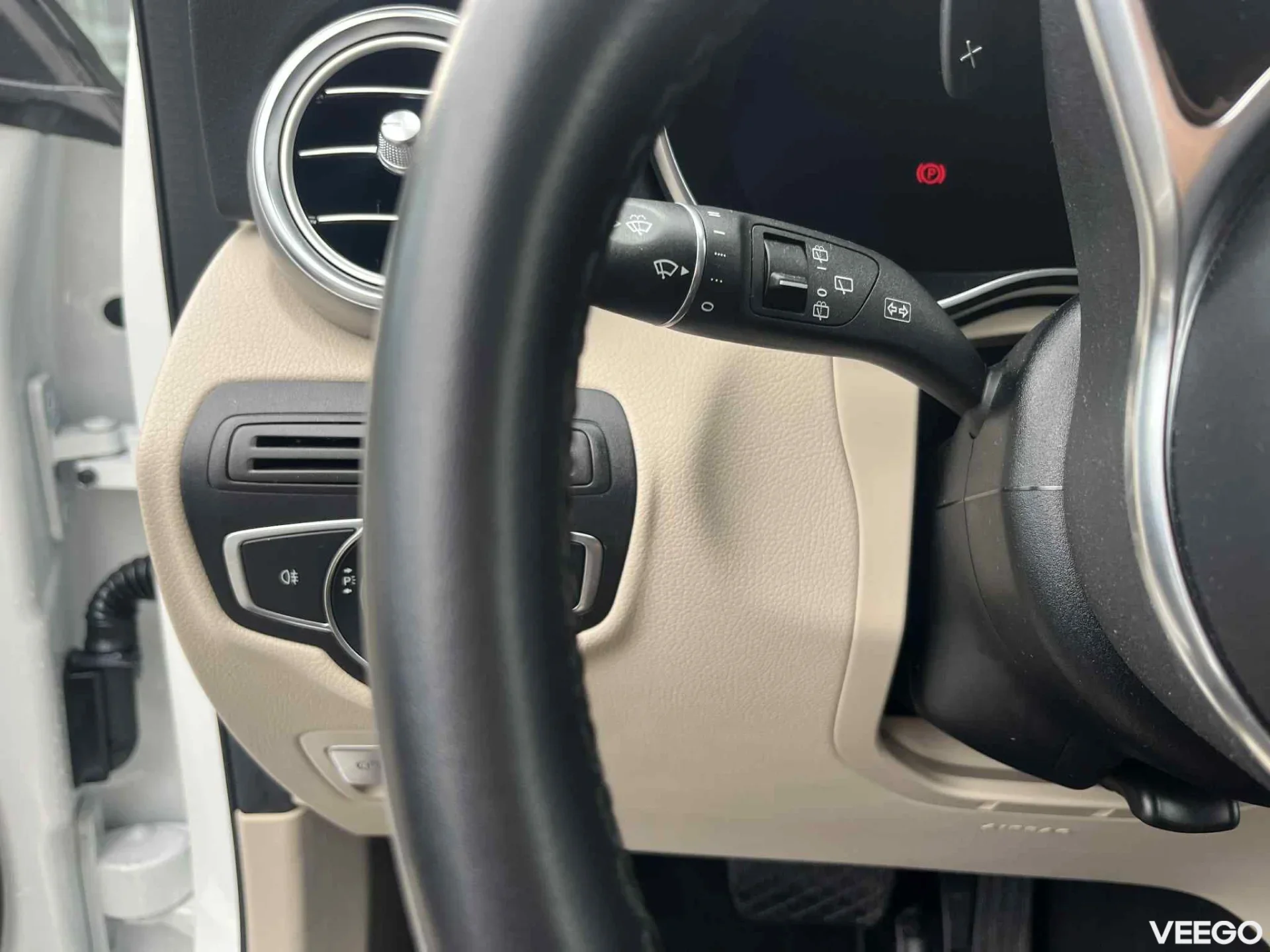 Mercedes-Benz GLC300 DE 4Matic AMG line 2 143kW