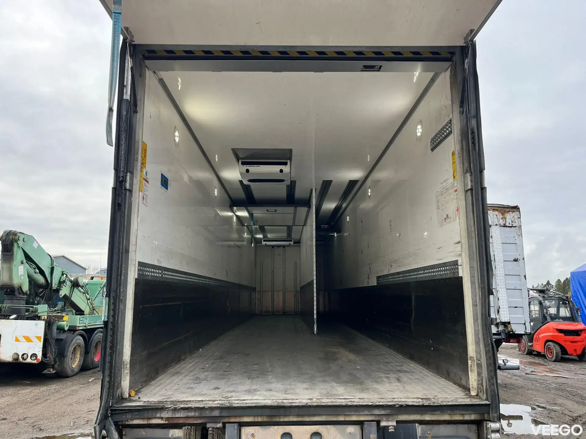 HFR SK 20 THERMOKING CT15 / BOX L=13450 mm