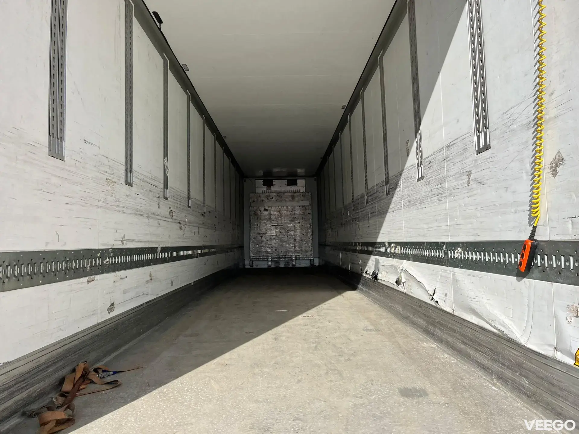 Schmitz SCB S3B CARRIER Vector 1550 / BOX L=13396 mm kW